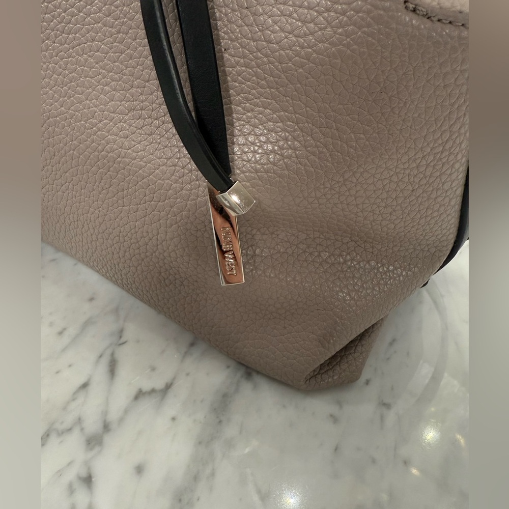 ❤️SOLD❤️ NEW Nine West Cashmere Grey Beige Black Shoulder Bag Crossbody Purse - Picture 7 of 13